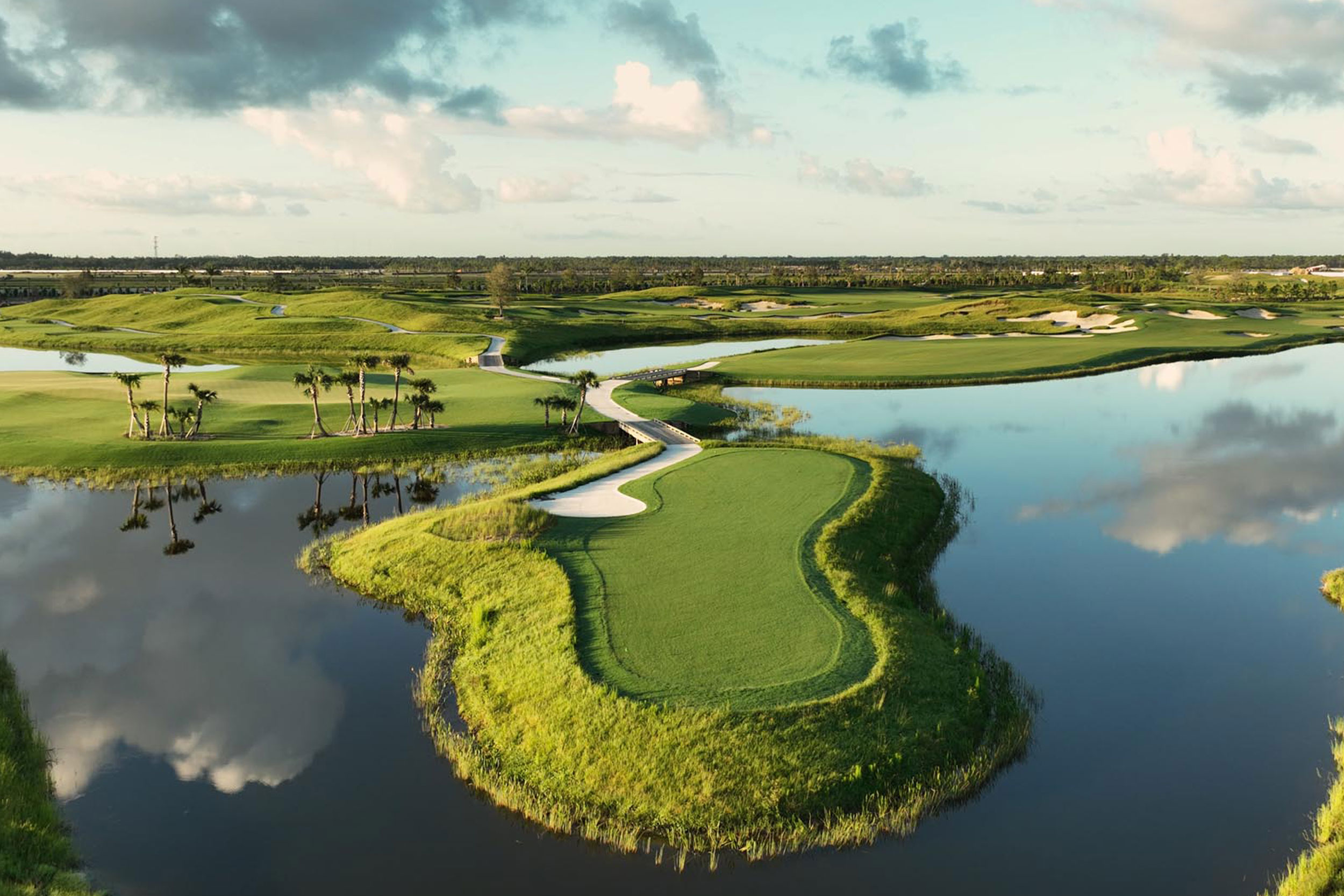 Panther National amenity 1